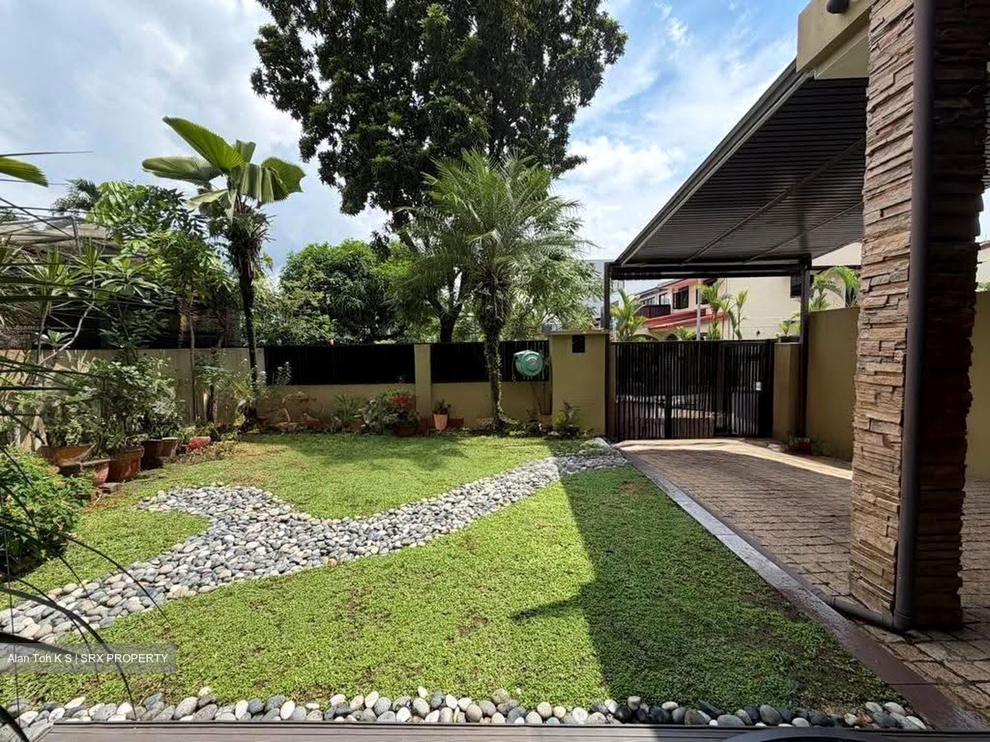 Teachers' Housing Estate (D26), Terrace #639052571